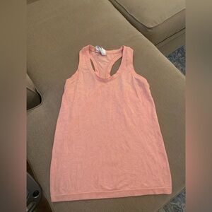 Like new Athleta light pink floral pattern workout tank. Size S.